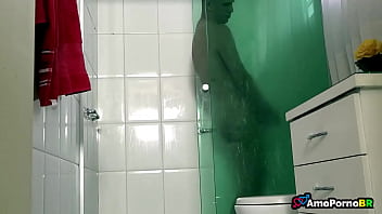 Limbi din 69 cu doua pasarici delicate