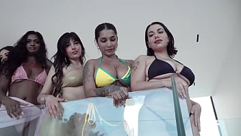 Camera ascunsa xxx femei cate sunt futute pe strada